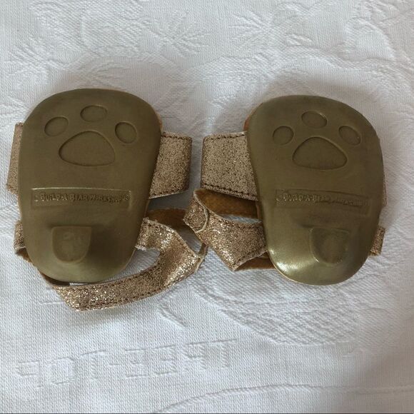 5/$15 SALE BUILD-A-BEAR WORKSHOP Gold Glitter Heeled Sandals Dress Up - Picture 3 of 7